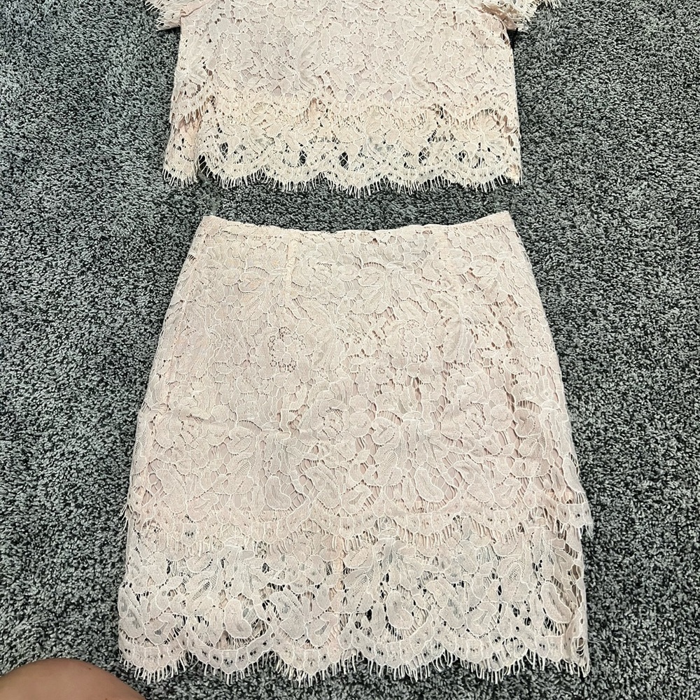 Lulus 2 piece skirt and top set
